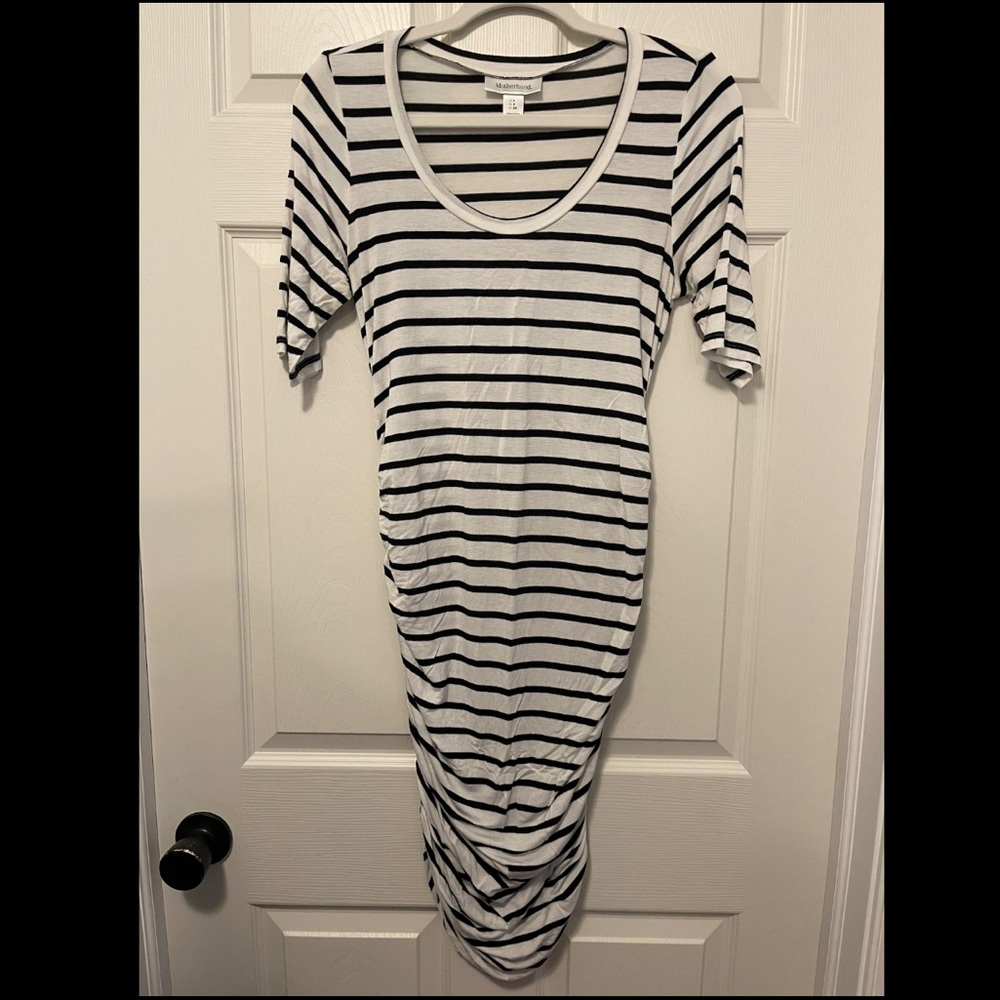 MATERNITY ALERT! 💗💙  Motherhood maternity black and white striped dress